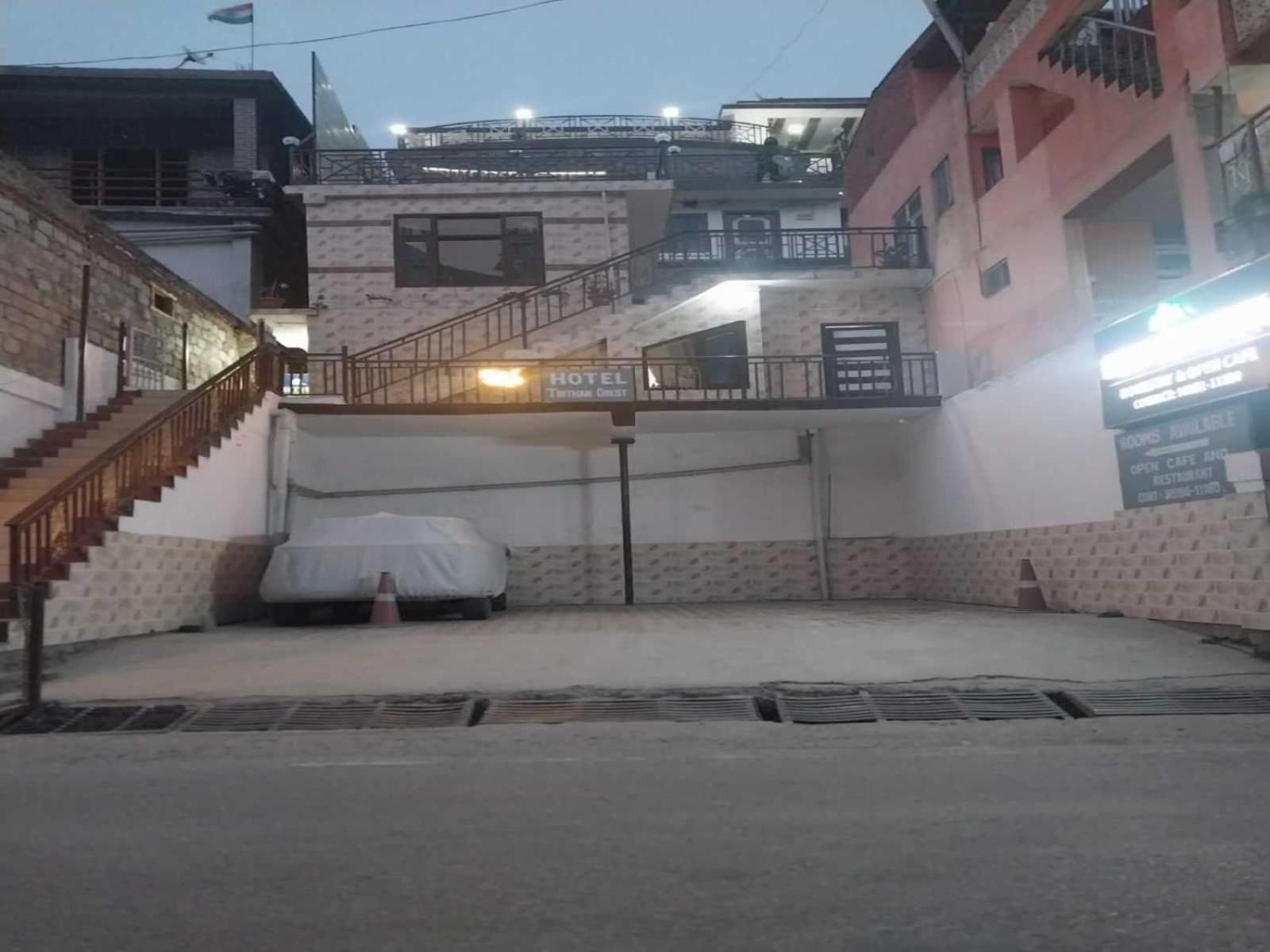 Hotel O Home Tirthan Crest Hostel & Homestay In Jibbi Banjar ภายนอก รูปภาพ